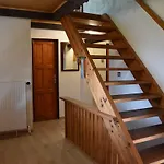 S Vyhledem Do Udoli Frymburk, Nahlov Nyaraló Frymburk