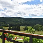 S Vyhledem Do Udoli Frymburk, Nahlov Frymburk