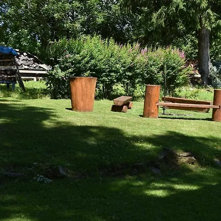 S Vyhledem Do Udoli Frymburk, Nahlov