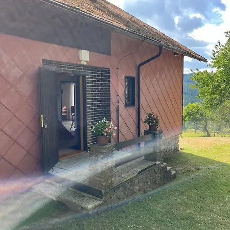 Prázdninový dům S Vyhledem Do Udoli Frymburk, Nahlov