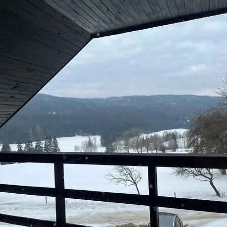 S Výhledem Do údolí Frymburk, Náhlov Frymburk
